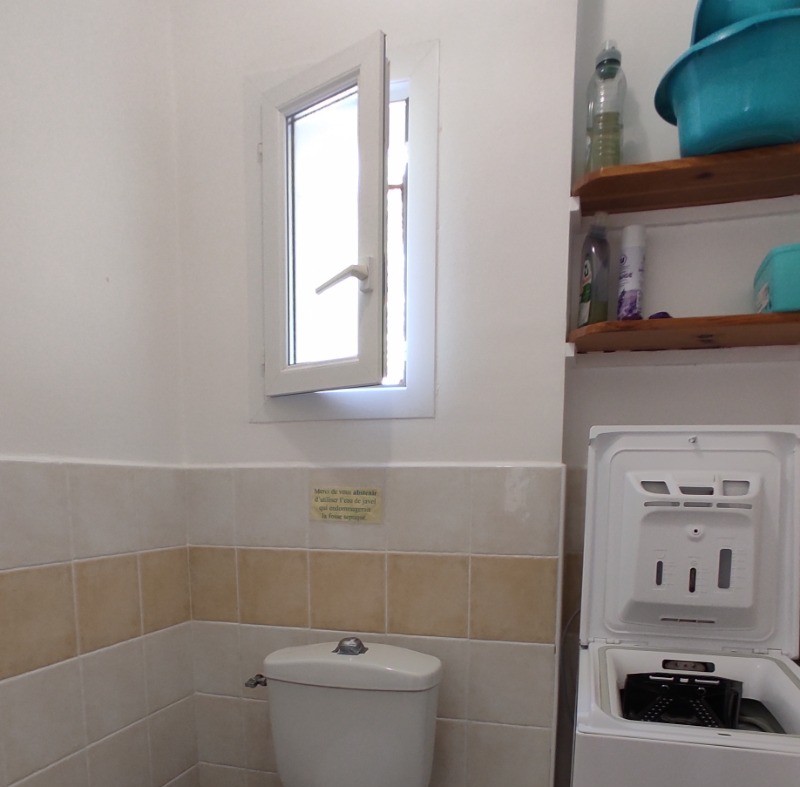 Gîte les clapas - la Maison Verte - wc indépendant