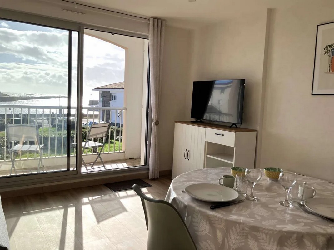 Living room - harbour view