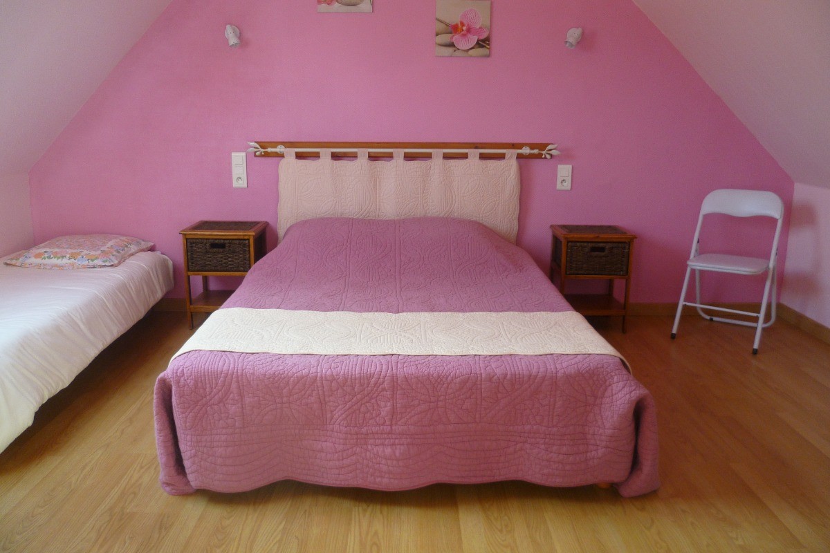 Chambre avec 1 lit 140