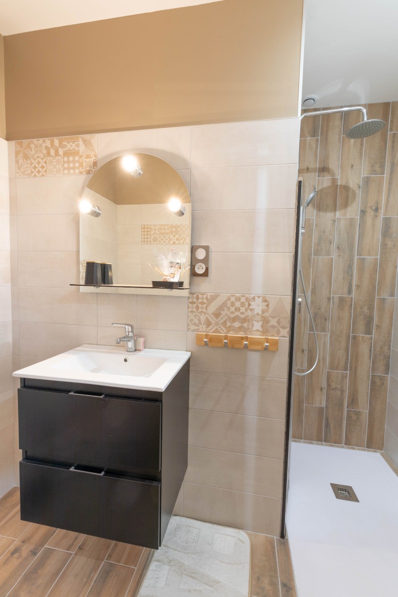 salle d'eau privative avec WC chambre 3
photo : Isa'bell photographie