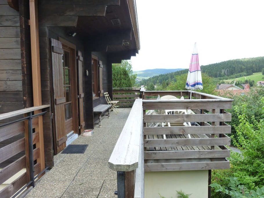 balcon tout autour du chalet