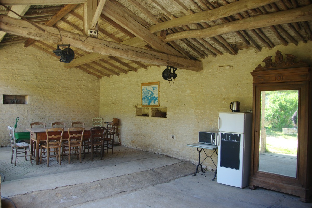 Grange préau aménagée