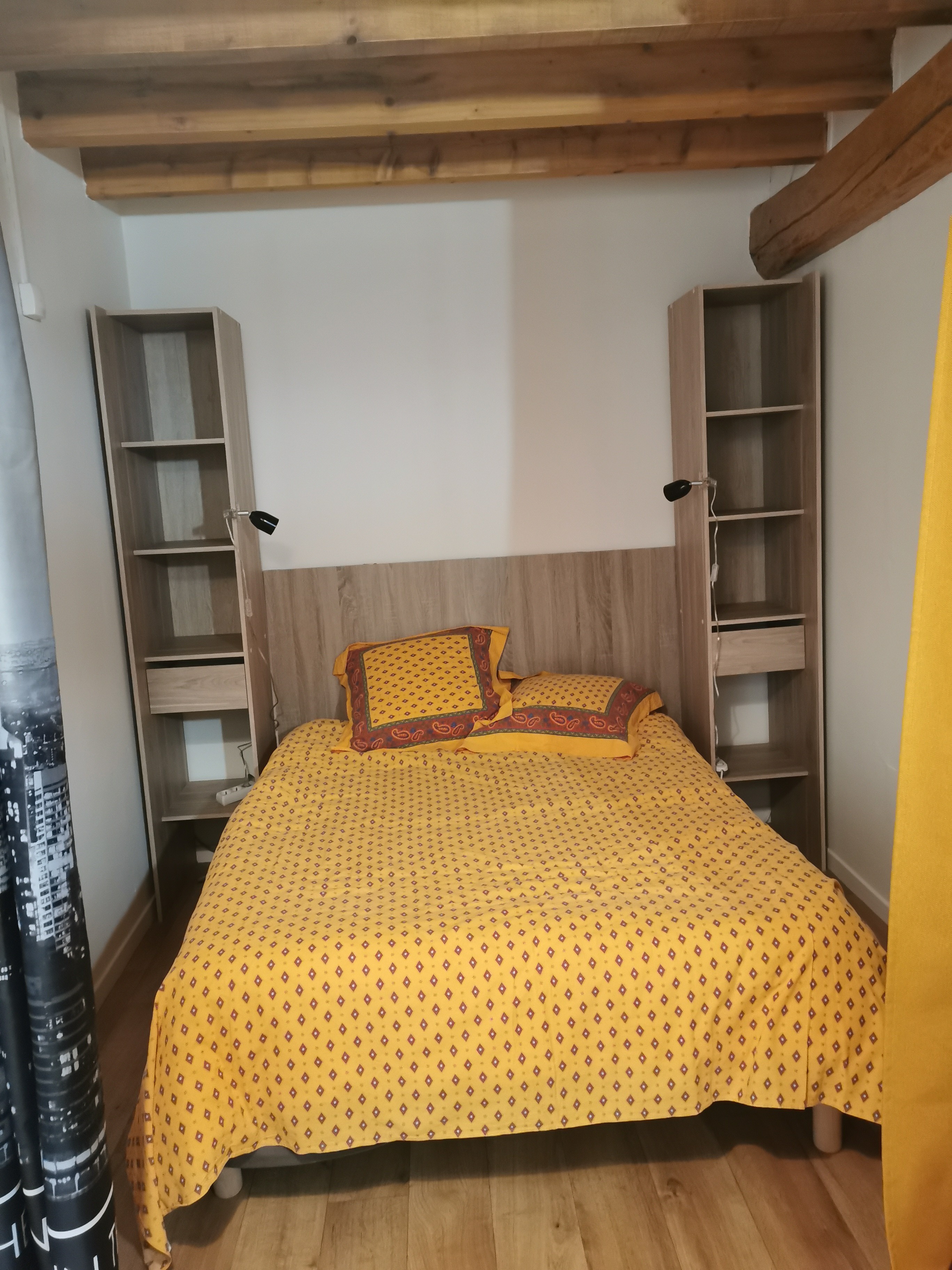 Lit sur mezzanine "9.7.4"