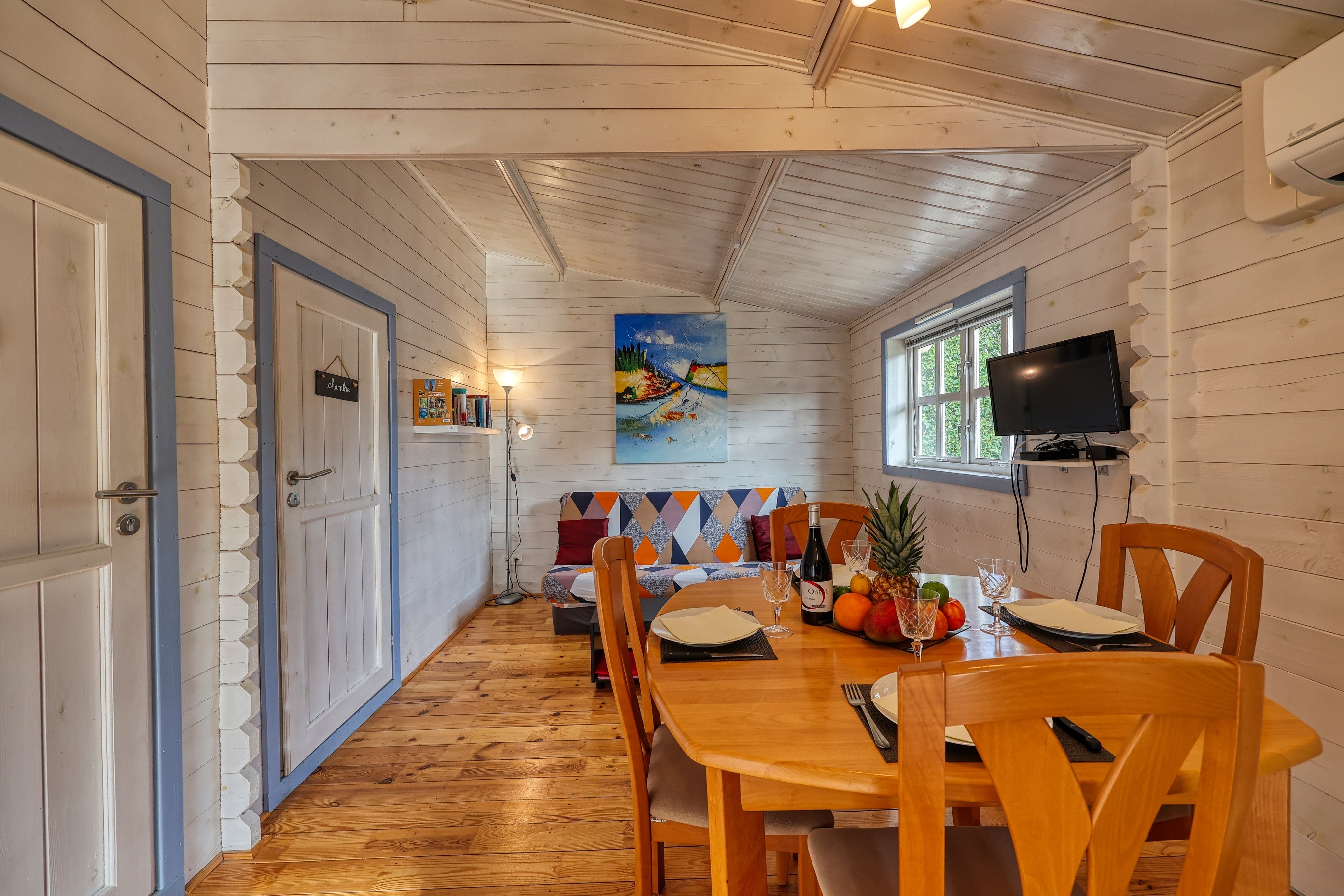 Le Chalet de Christine, gîte avec piscine privée en Occitanie