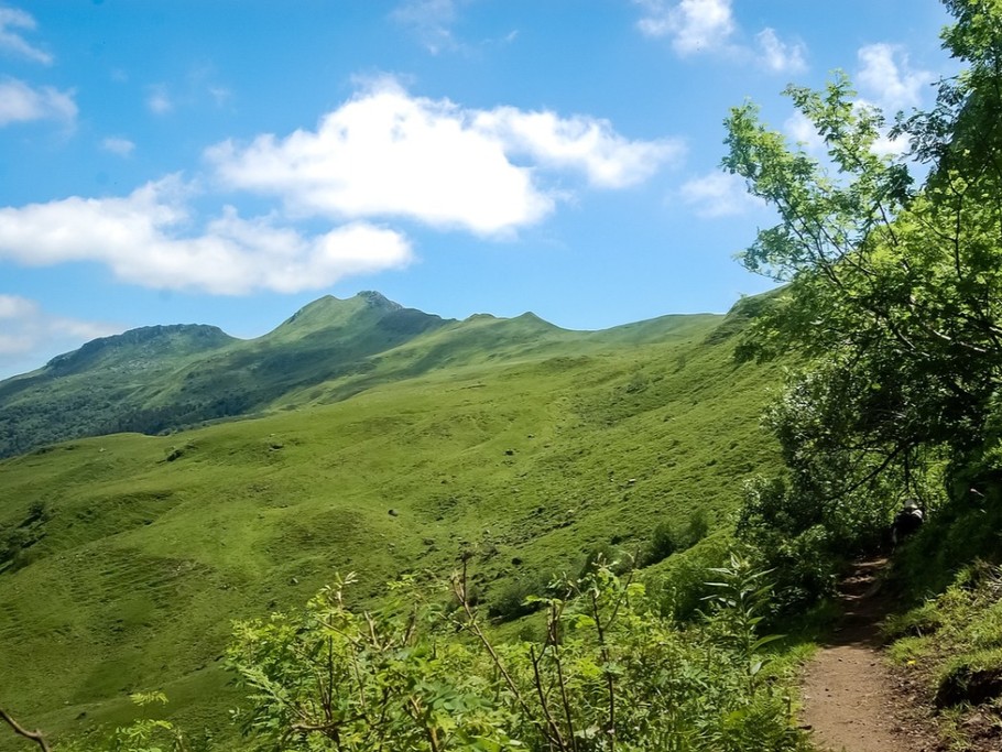 Randonnée en montagne, découverte du Cantal