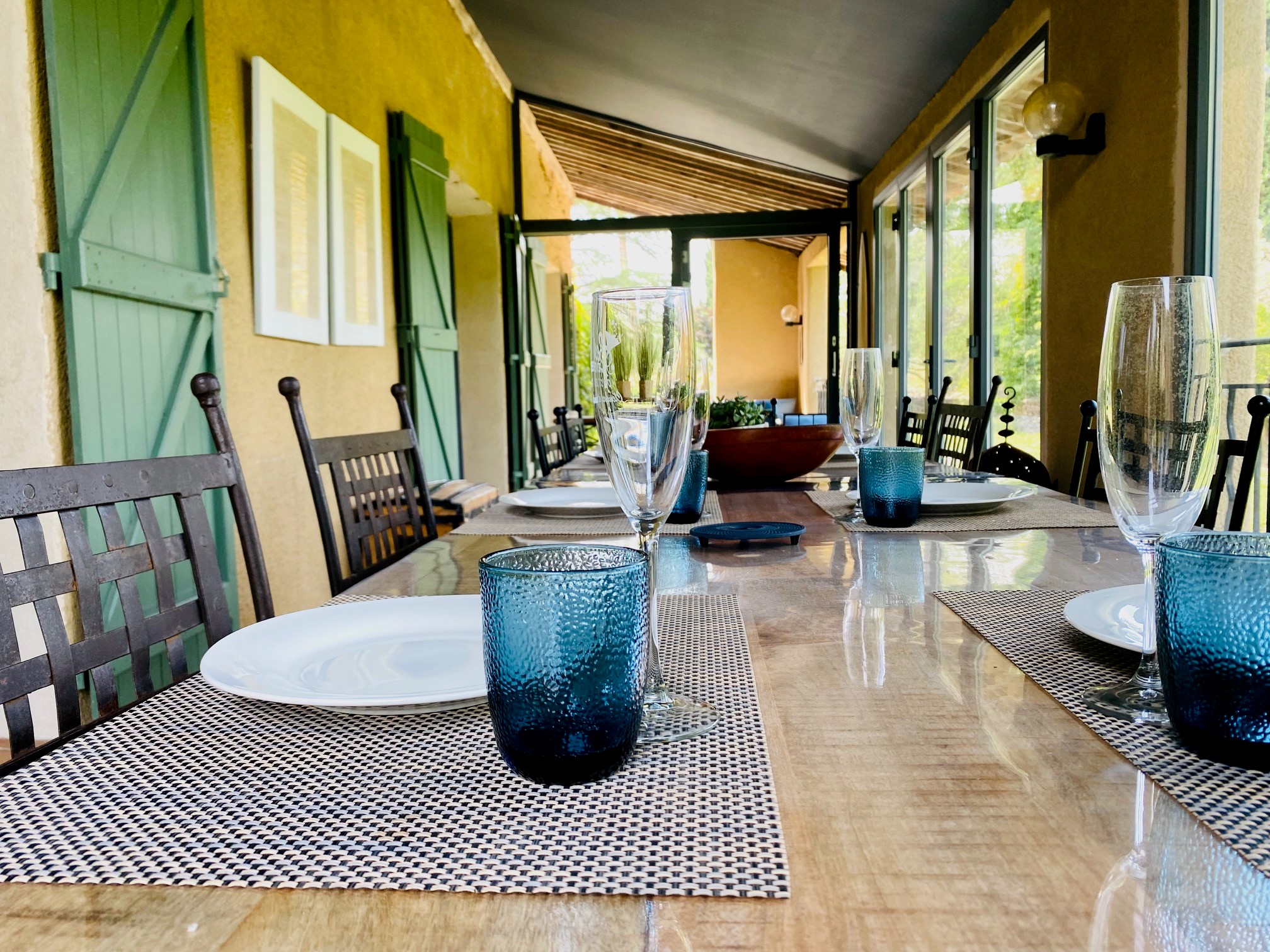 veranda dining area overlooking the park