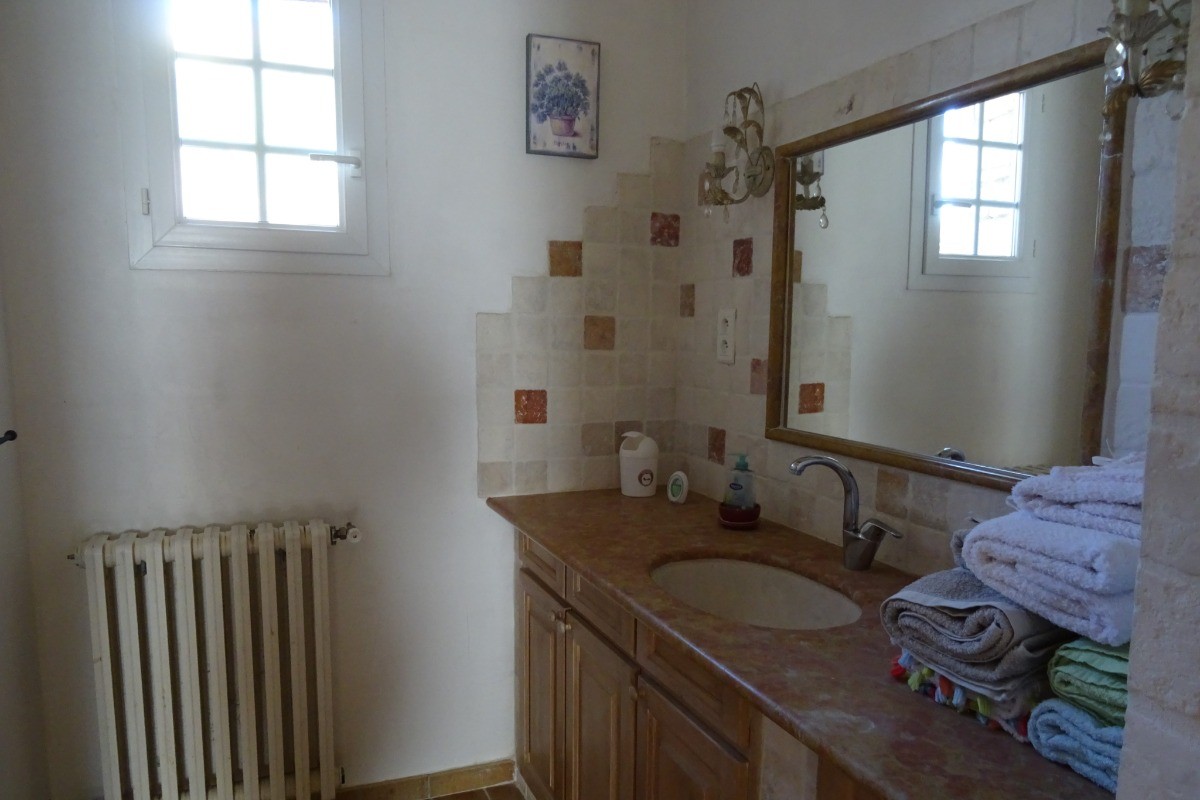 Salle de bains en pierre