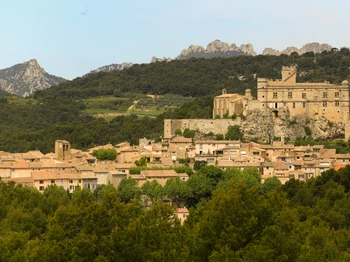Visiter le joli village Le Barroux ©VPA A.hocquel