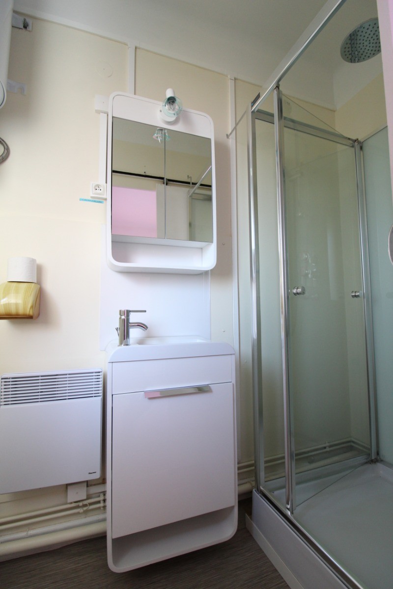 2ème salle d'eau - Appartement F2 2ème étage