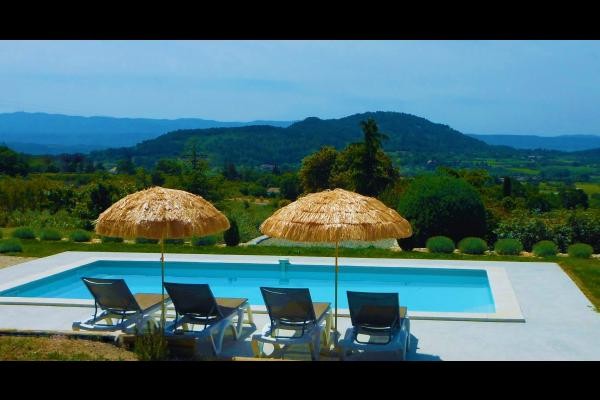 LA BERGERIE - LUBERON - Meublé de Tourisme 3 Etoiles