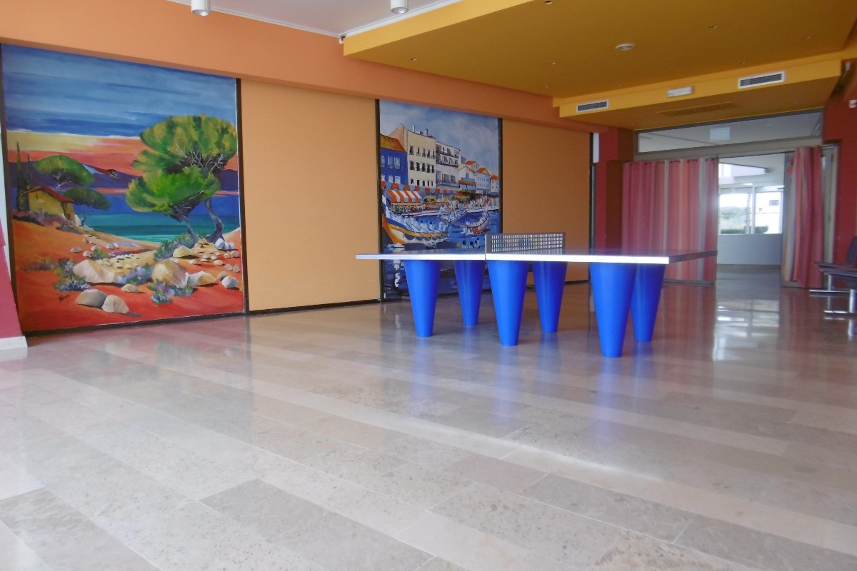 Salle de ping-pong