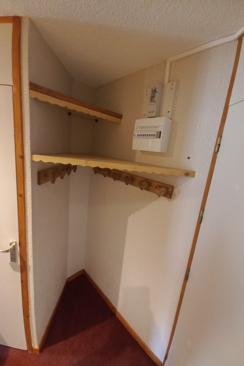 Rangement dans l'entrée