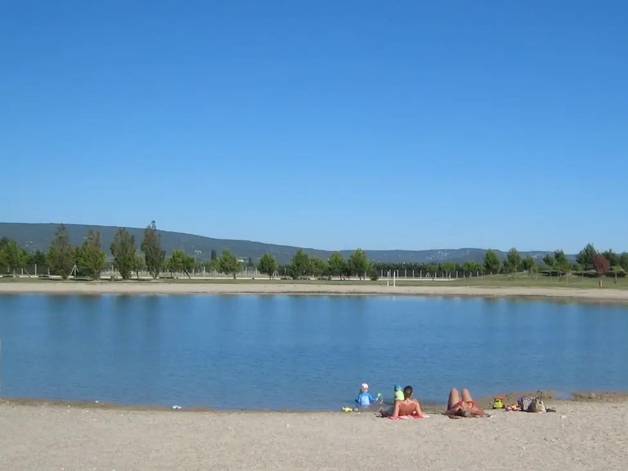 Lake Pignedoré 8 minutes from Le Mas