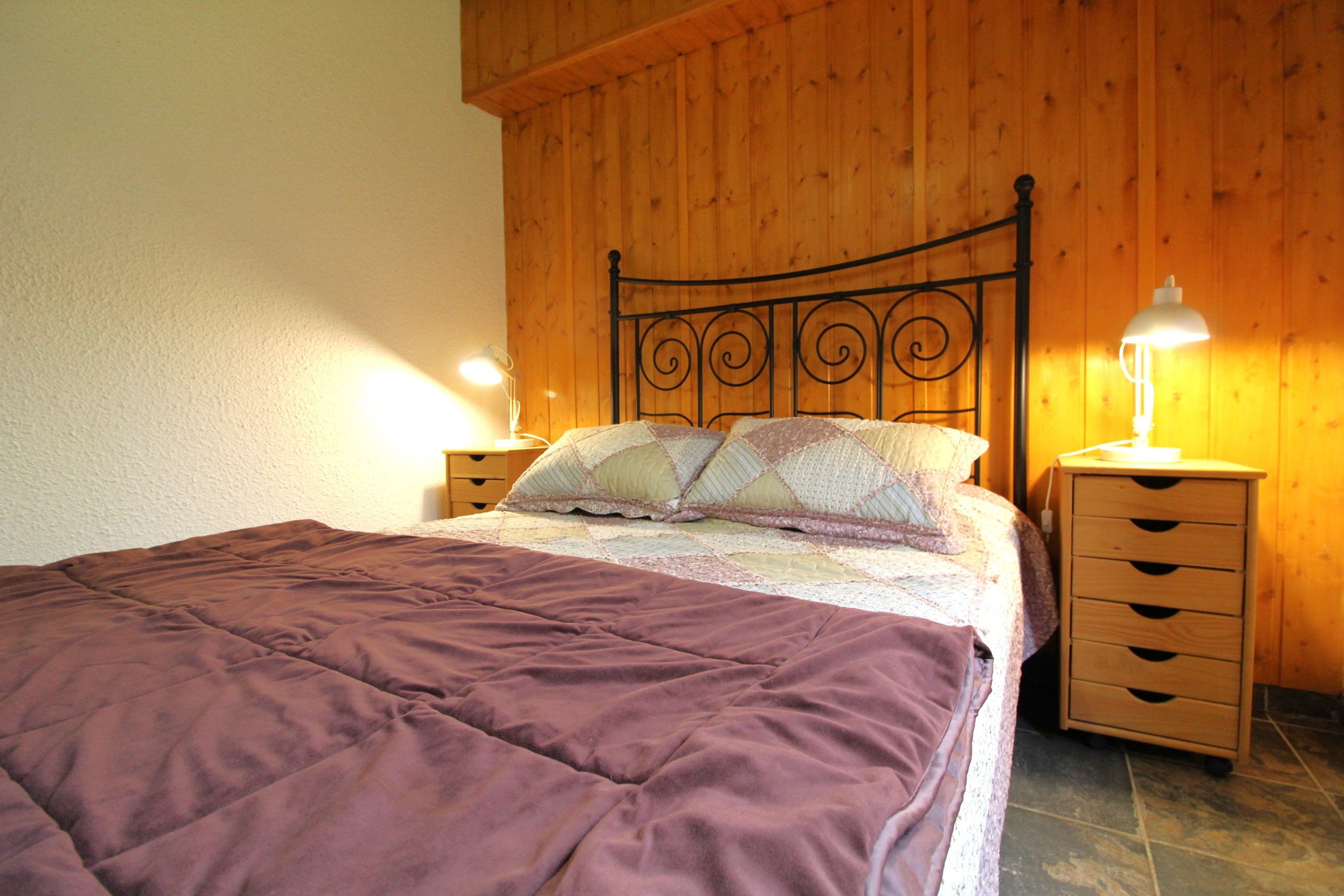 Chambre n°2 - Gîte Le Sapin, proche lacs et randonnées, pour 4-8p
