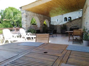 La Dame Blanche - Chambre Cordon de Royat - Terrasse commune