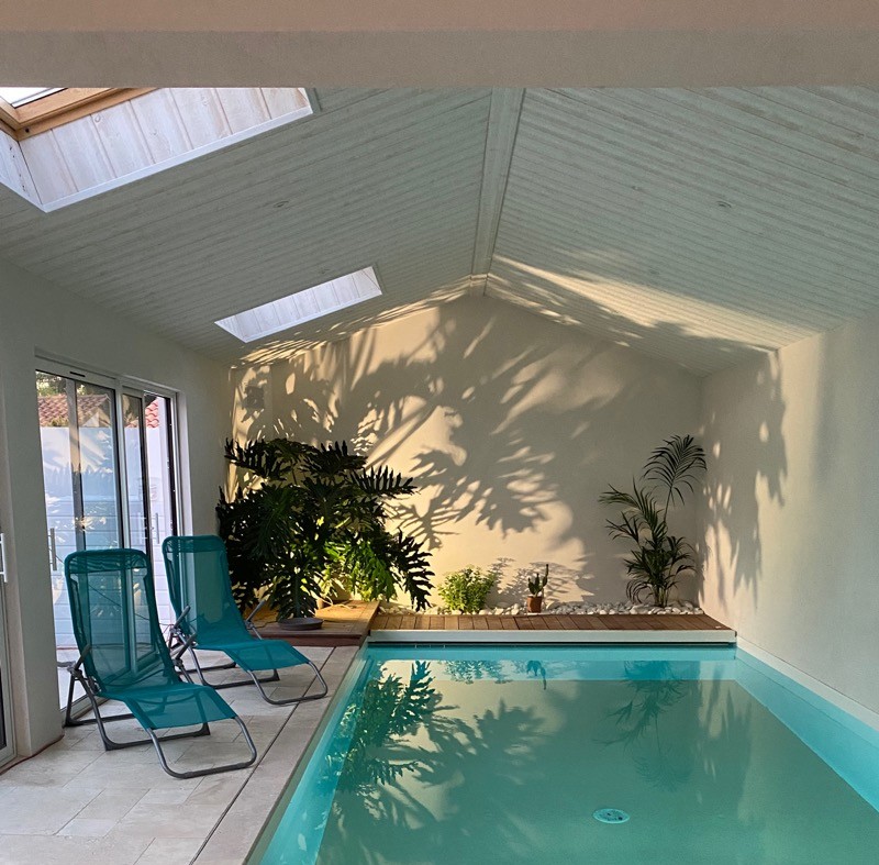 Piscine interieure