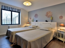 Chambre avec 2 lits de 90x200