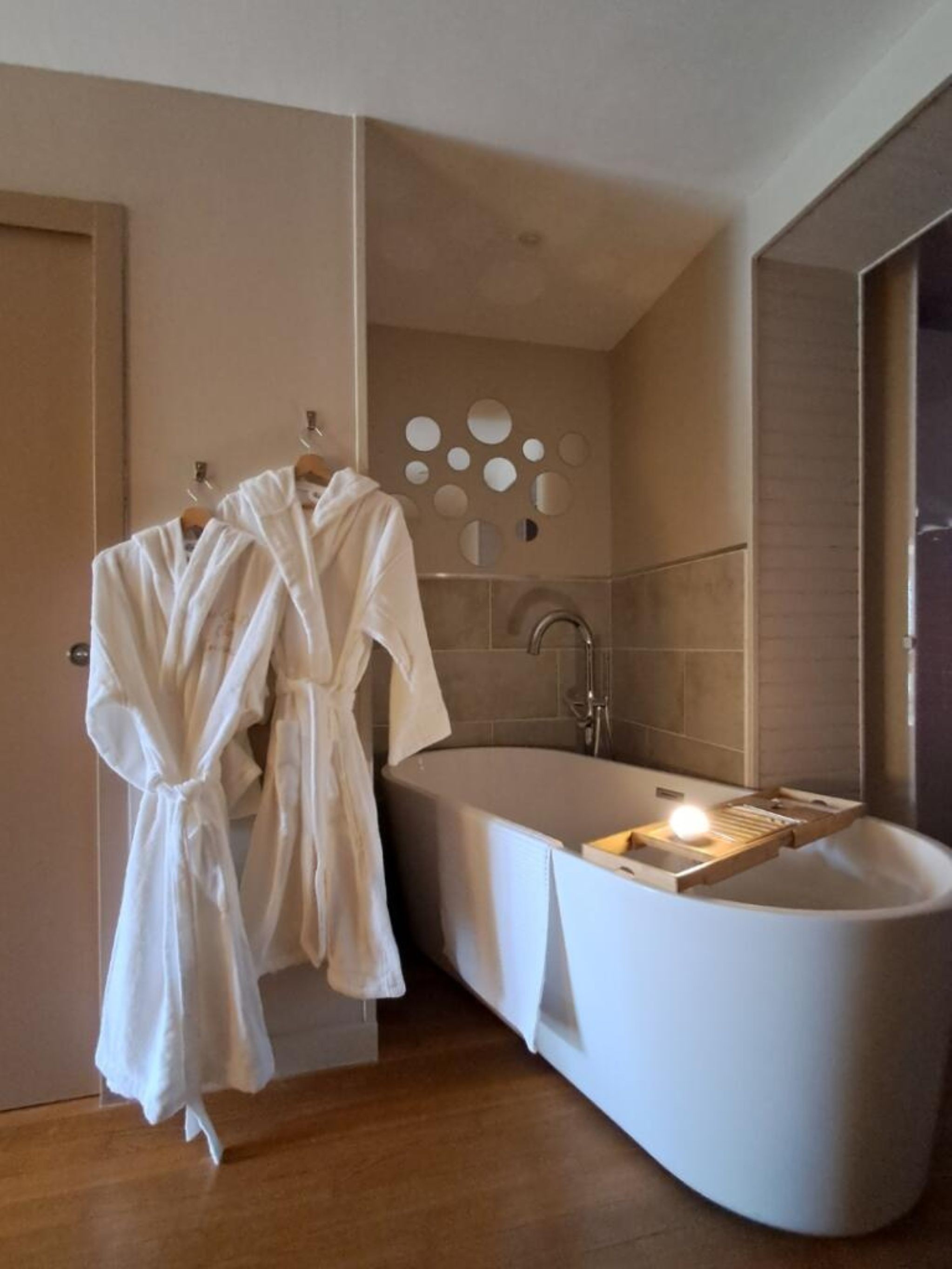 baignoire pour deux personnes.