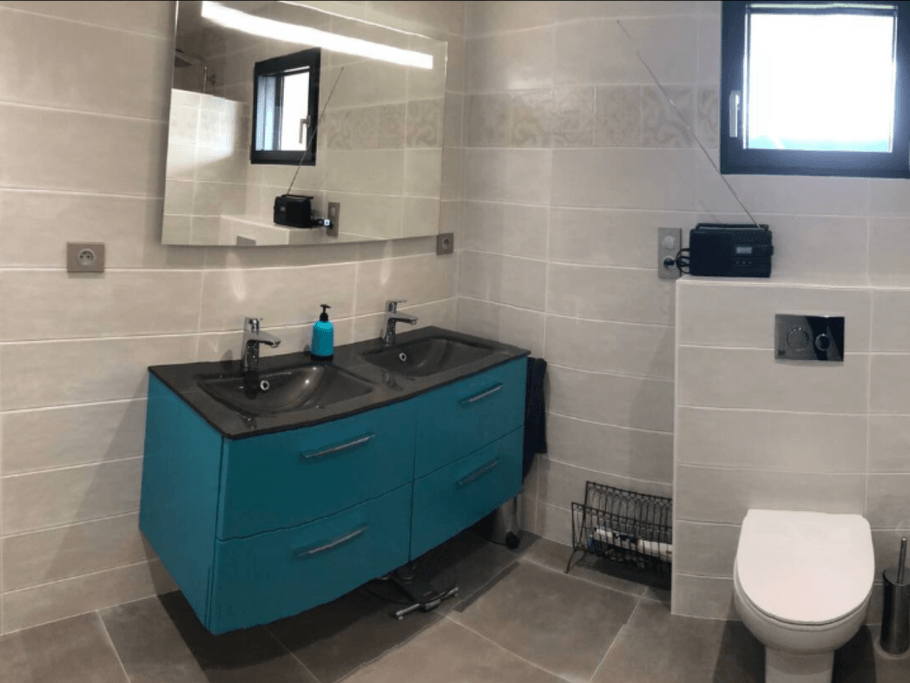 Salle de bain de la suite parentale