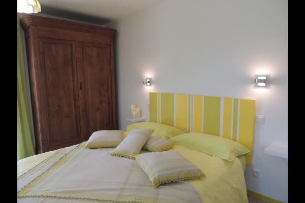 Chambres d'hôtes avec piscine dans le Parc naturel régional du Pilat - Chambre Pomme