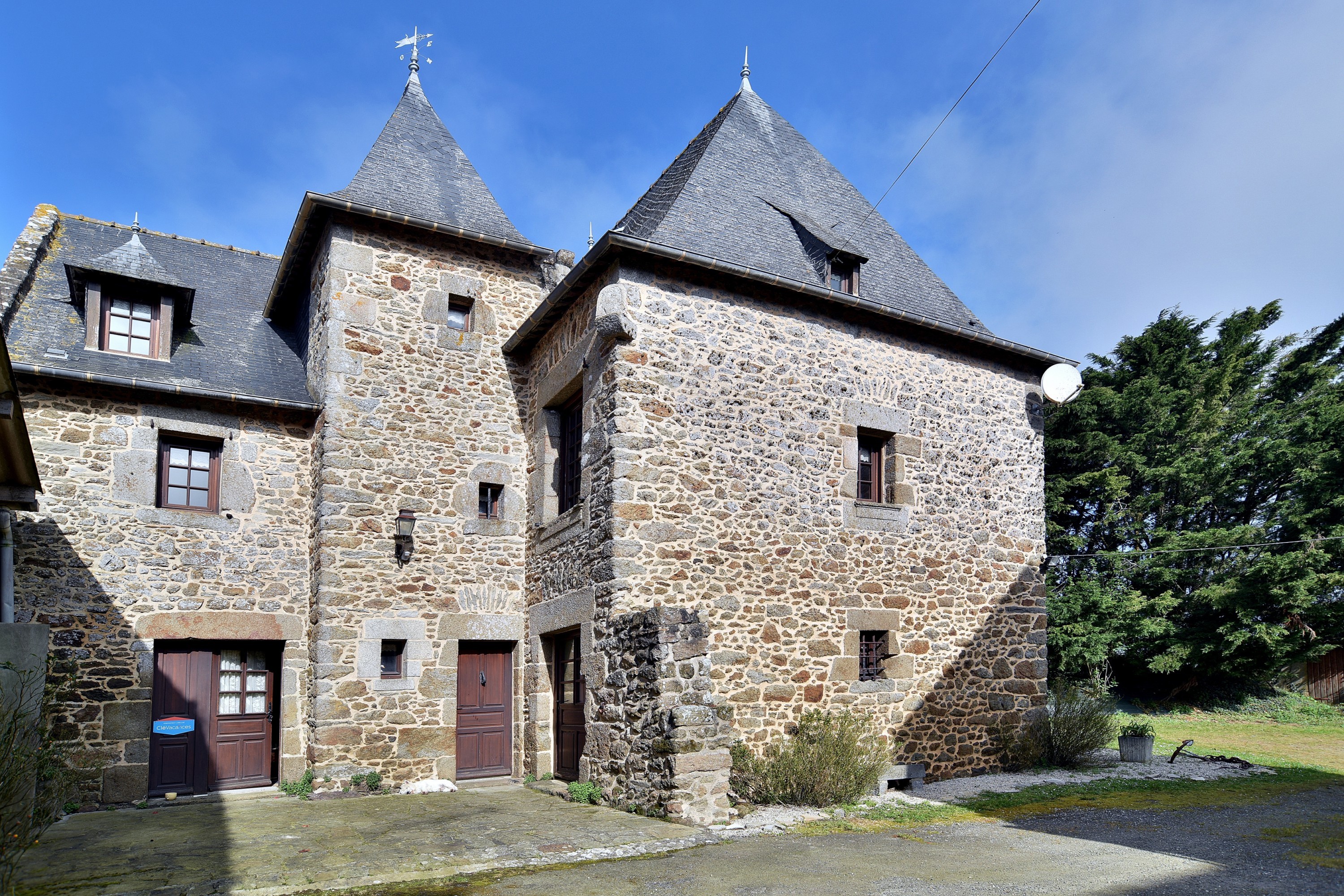 Authentique demeure bretonne datant du 16ème siècle.