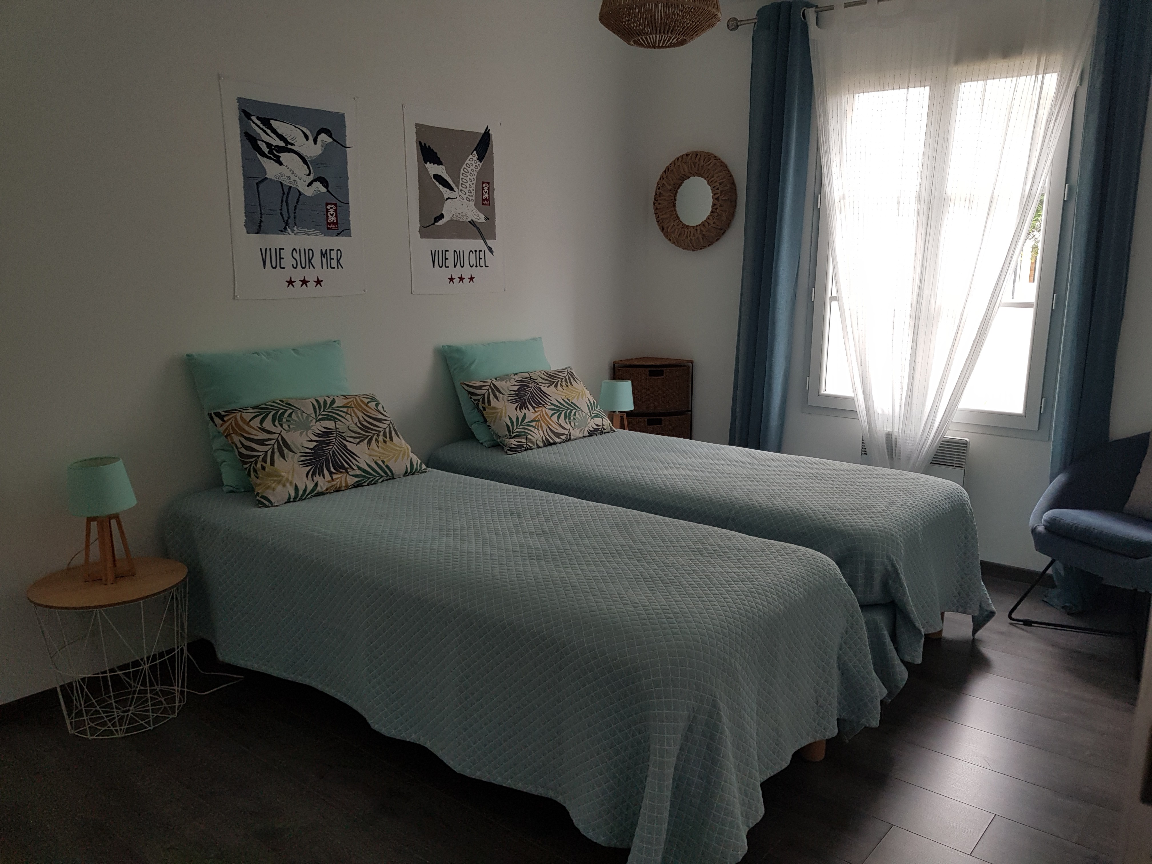 Chambre Emeraude 2 x 80 cm beds or king size bed 160 cm