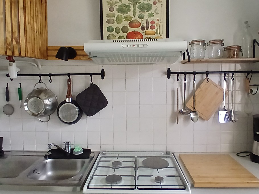 "Les Châtaigniers" in Orcines, Puy-de-Dôme: The kitchen