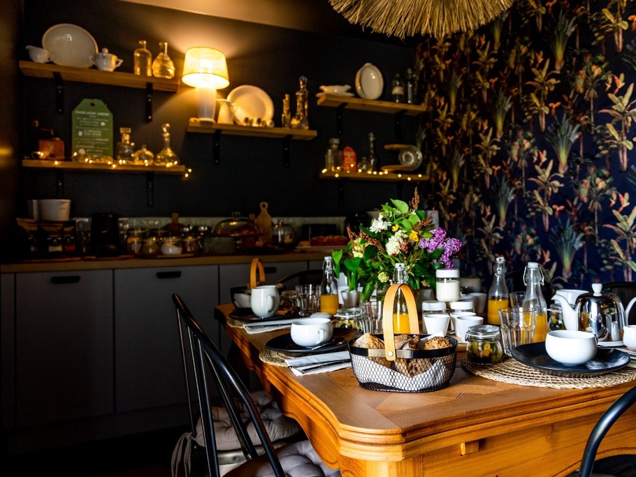 Crédit photo Ameliegraphie.com/ La salle de petit déjeuner