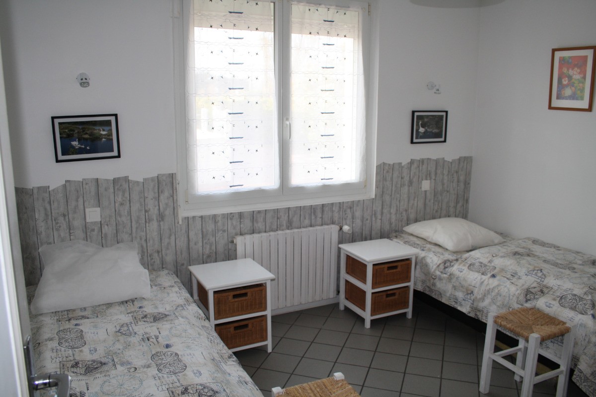 Chambre 2  2 lits de 90