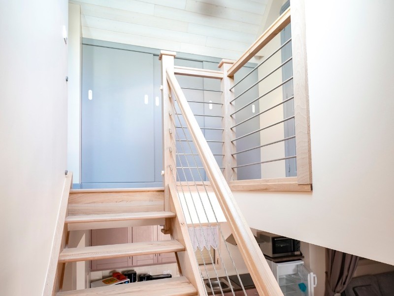 Gîte "La Désirée", Mont-Dore (Puy de Dôme) : L'accès à l'étage