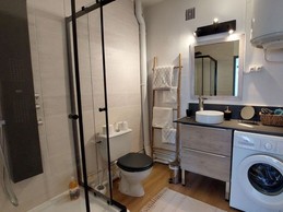 Studio lumineux pour 2 personnes de 33 m² au 1er étage, Centre ville de La Rochelle, Charente maritime