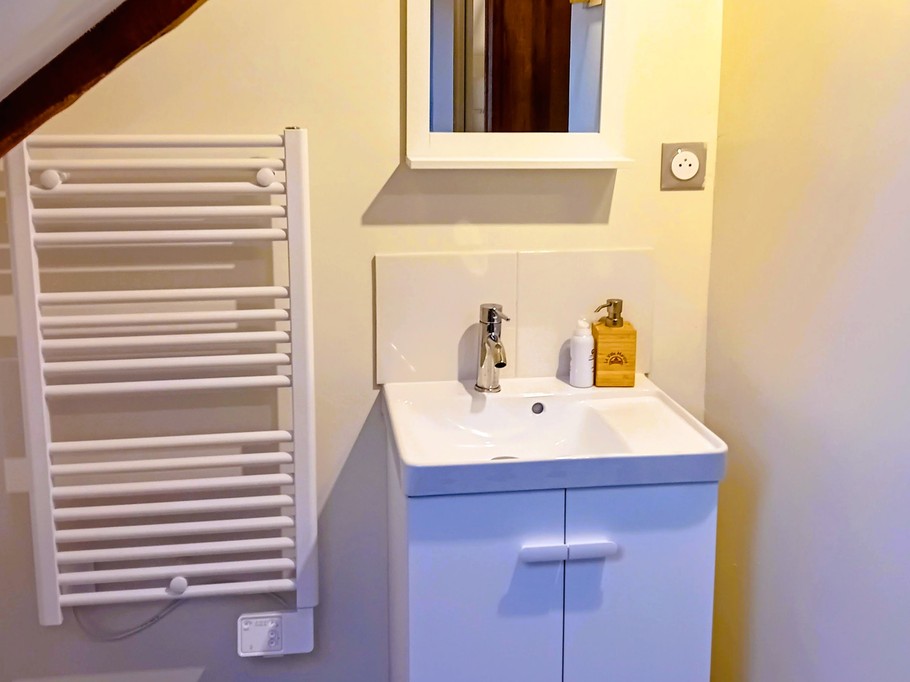 salle d'eau - chambre 2 lits