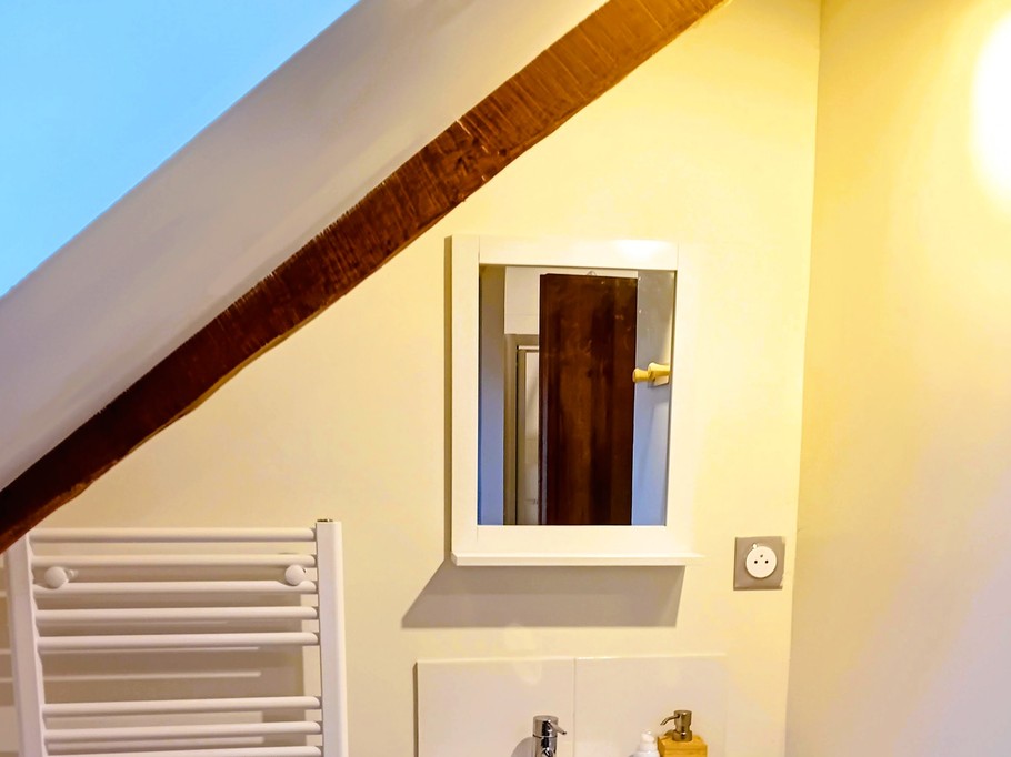 salle d'eau - chambre 2 lits