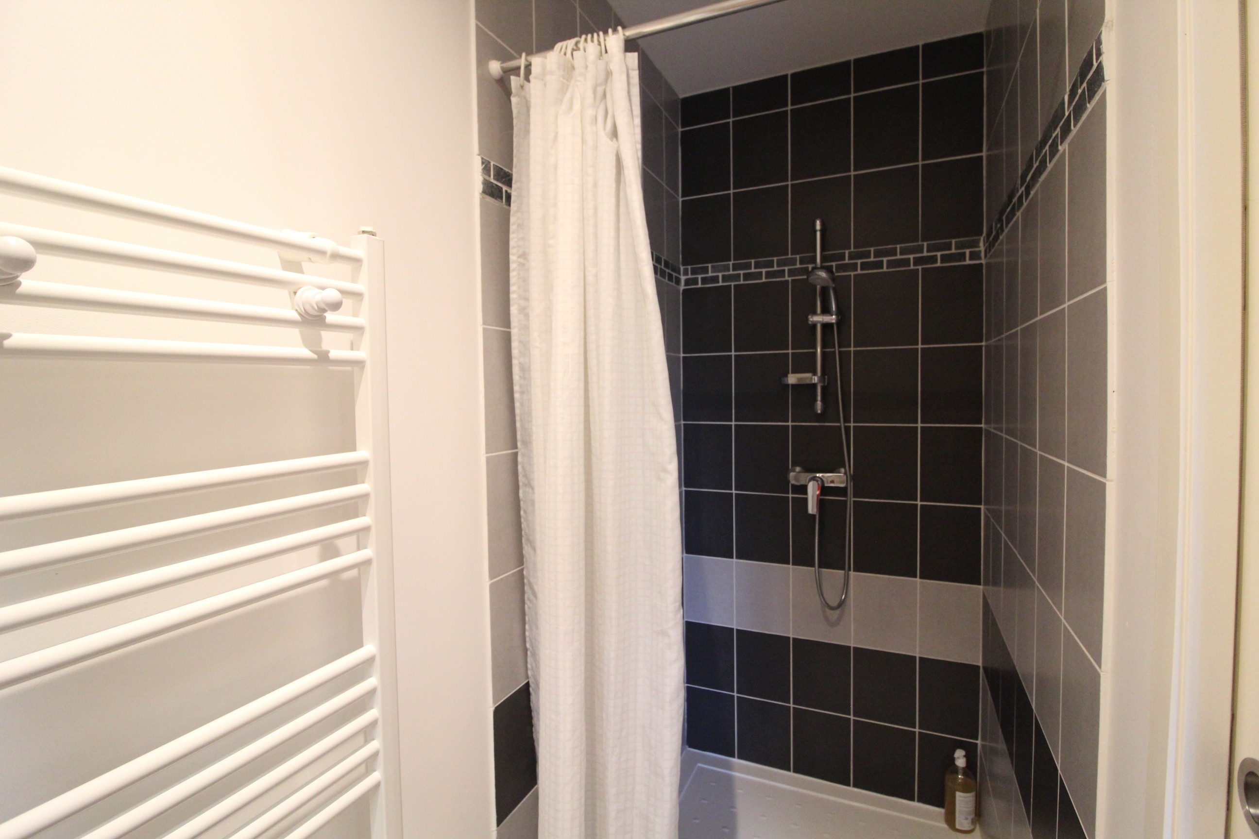 Salle d'eau chambre 2  - Gîte de la Sauvegarde