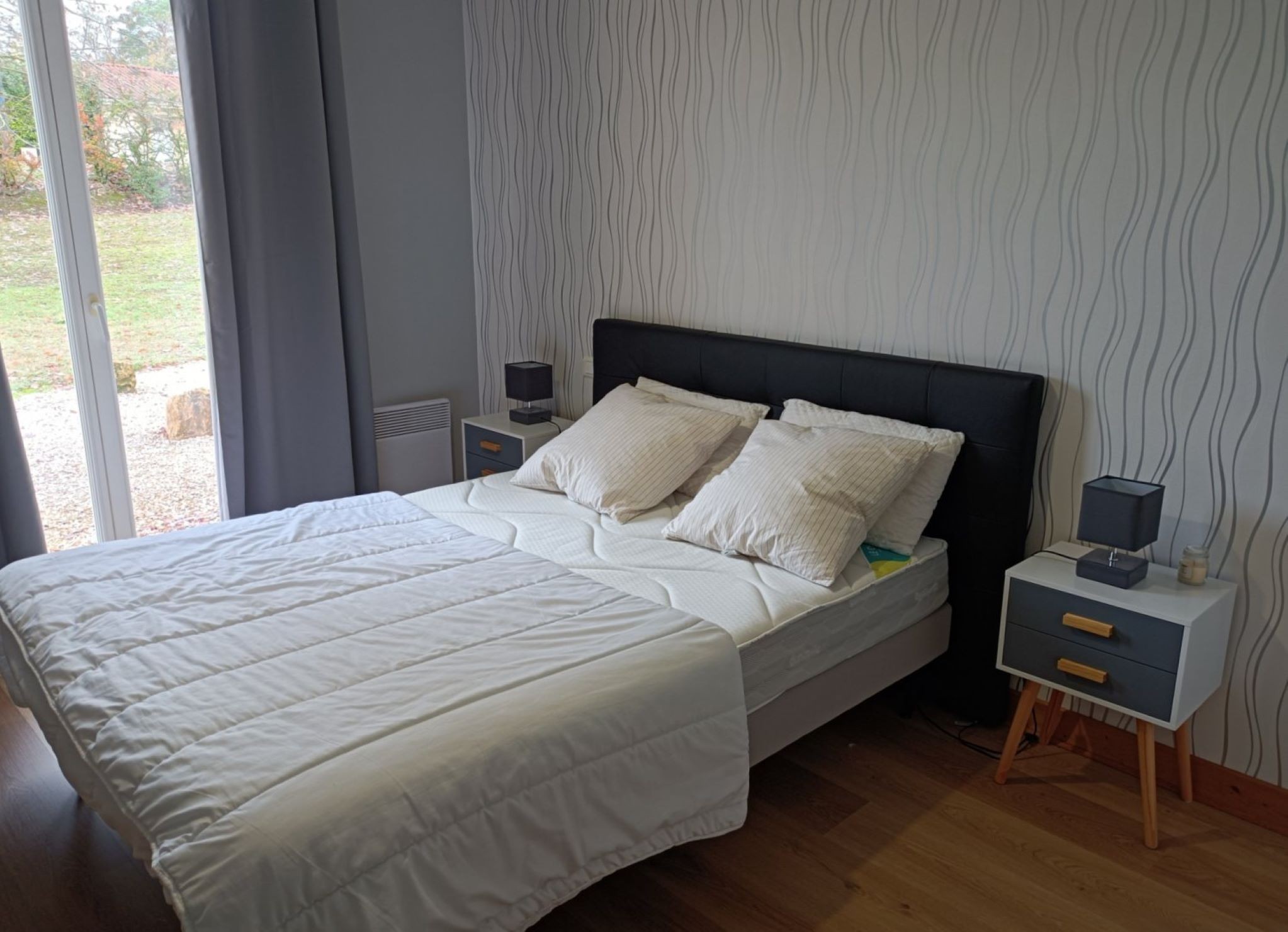 Chambre 2 peronnes lit 140 cm