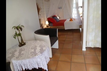 chambre caraibe et son coin salon