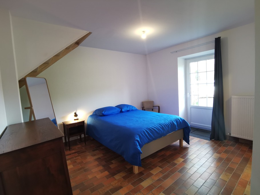 Chambre 4 parentale accès PMR avec sde