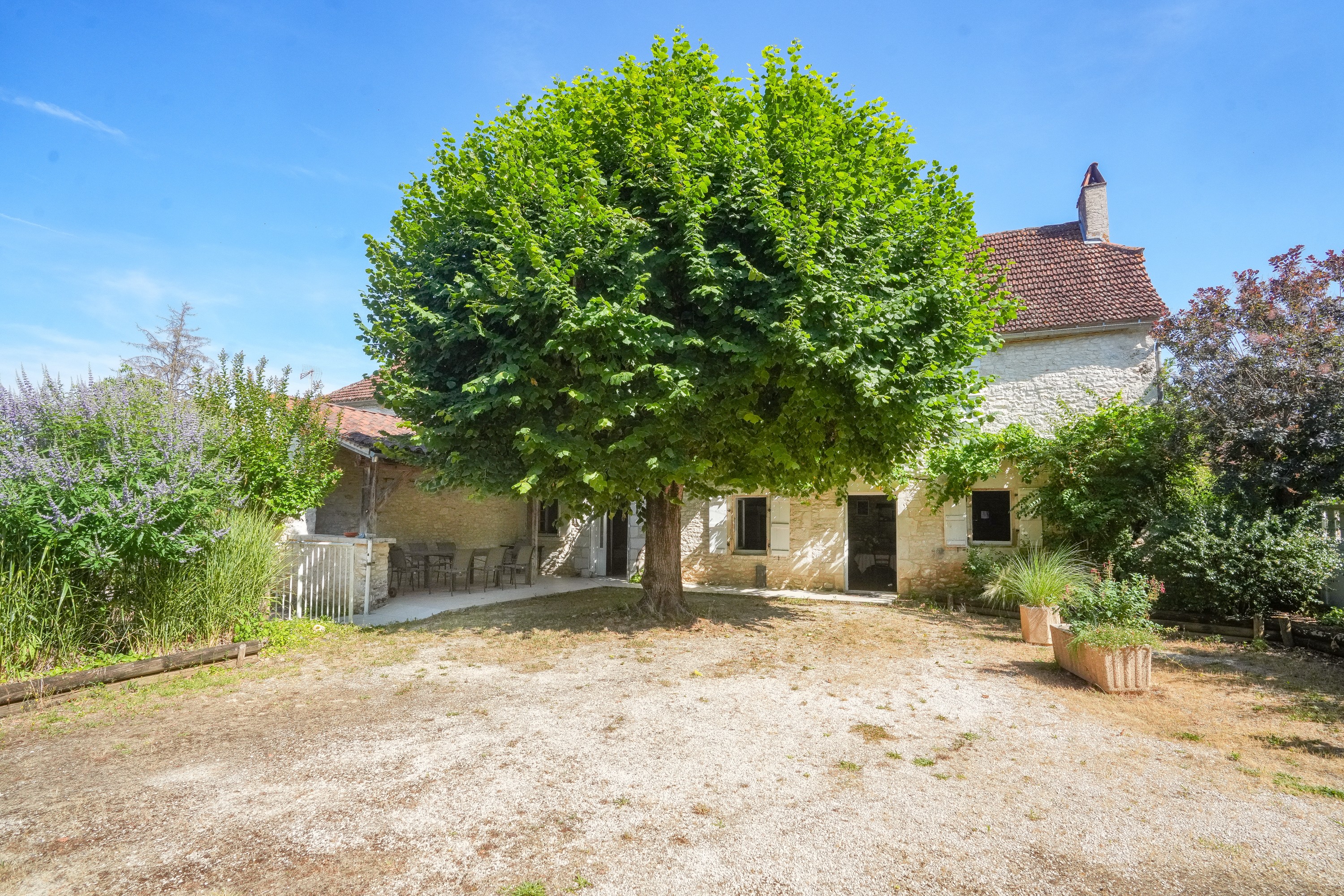 Photo n° 3 of the location