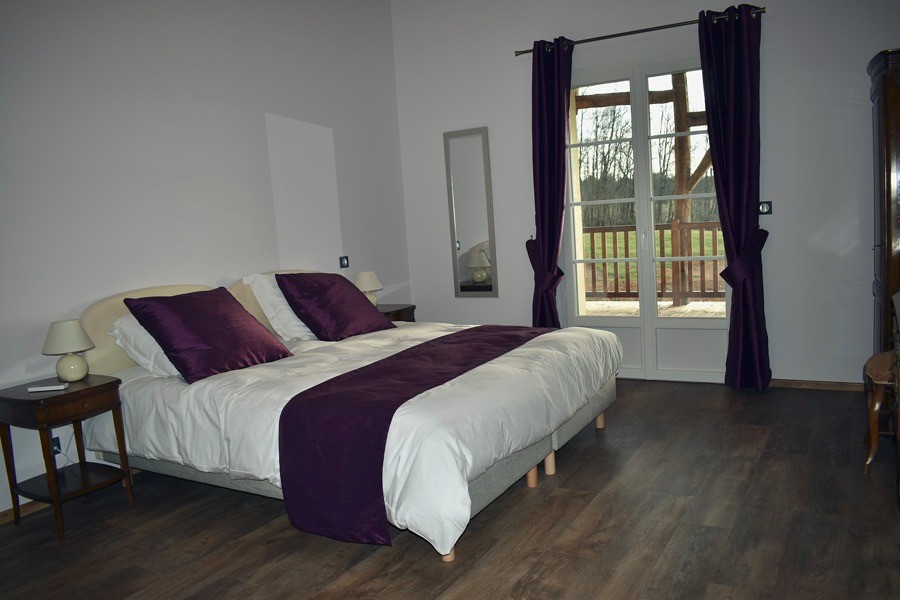 chambre Orchis avec balcon
1 lit king size ou 2 lits en 90