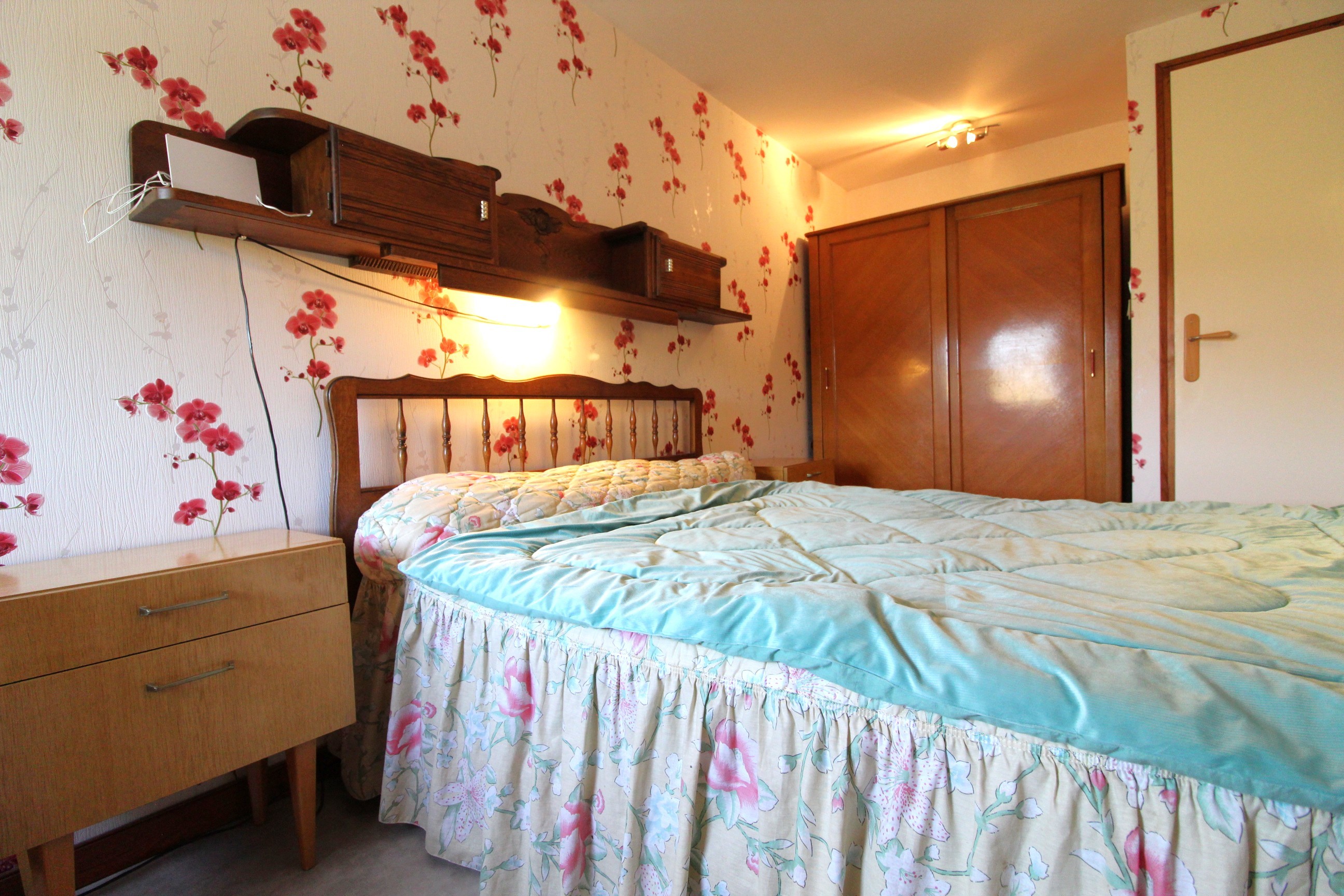 Chambre n°1 - Gîte du Han à Saint-Remy, Vosges – Appartement nature, jardin, terrain pétanque