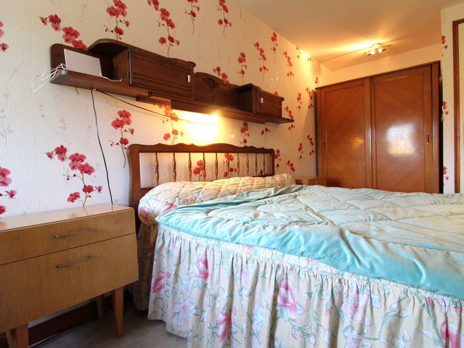 Chambre n°1 - Gîte du Han à Saint-Remy, Vosges – Appartement nature, jardin, terrain pétanque