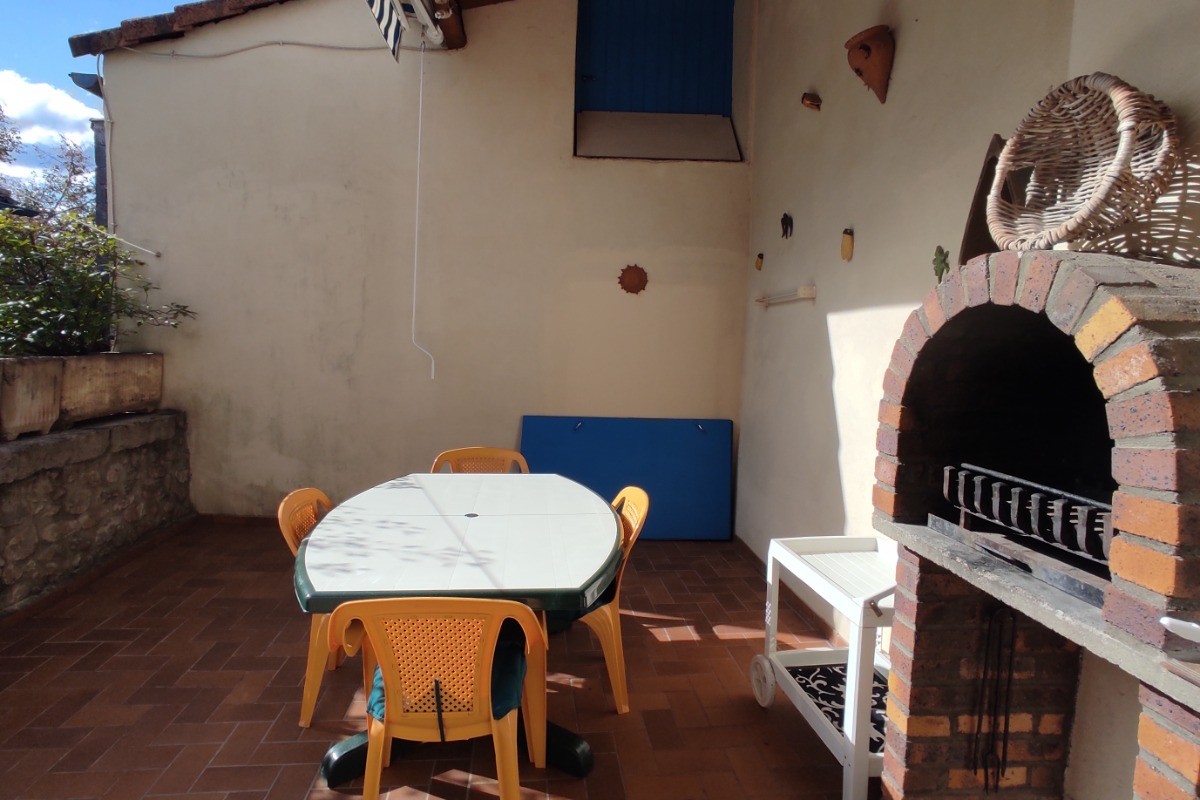 Terrasse avec barbecue