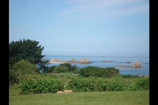 LASBLEIZ Location Plougrescant - vue mer