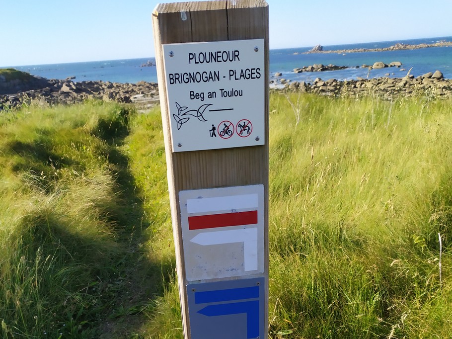 The GR 34 near the house