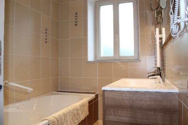 Gîte, Vic sur Cère, Salle de bain