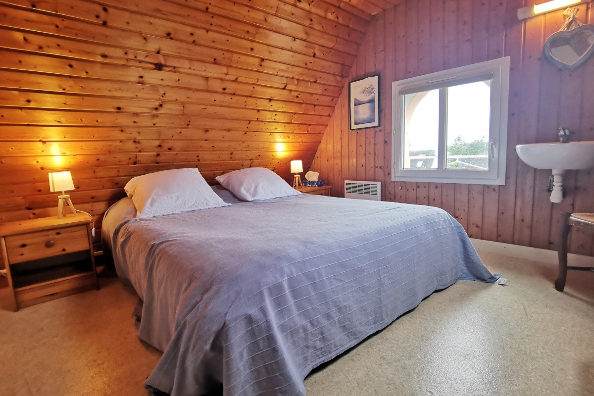 2ème étage: Chambre 1 avec lit 160