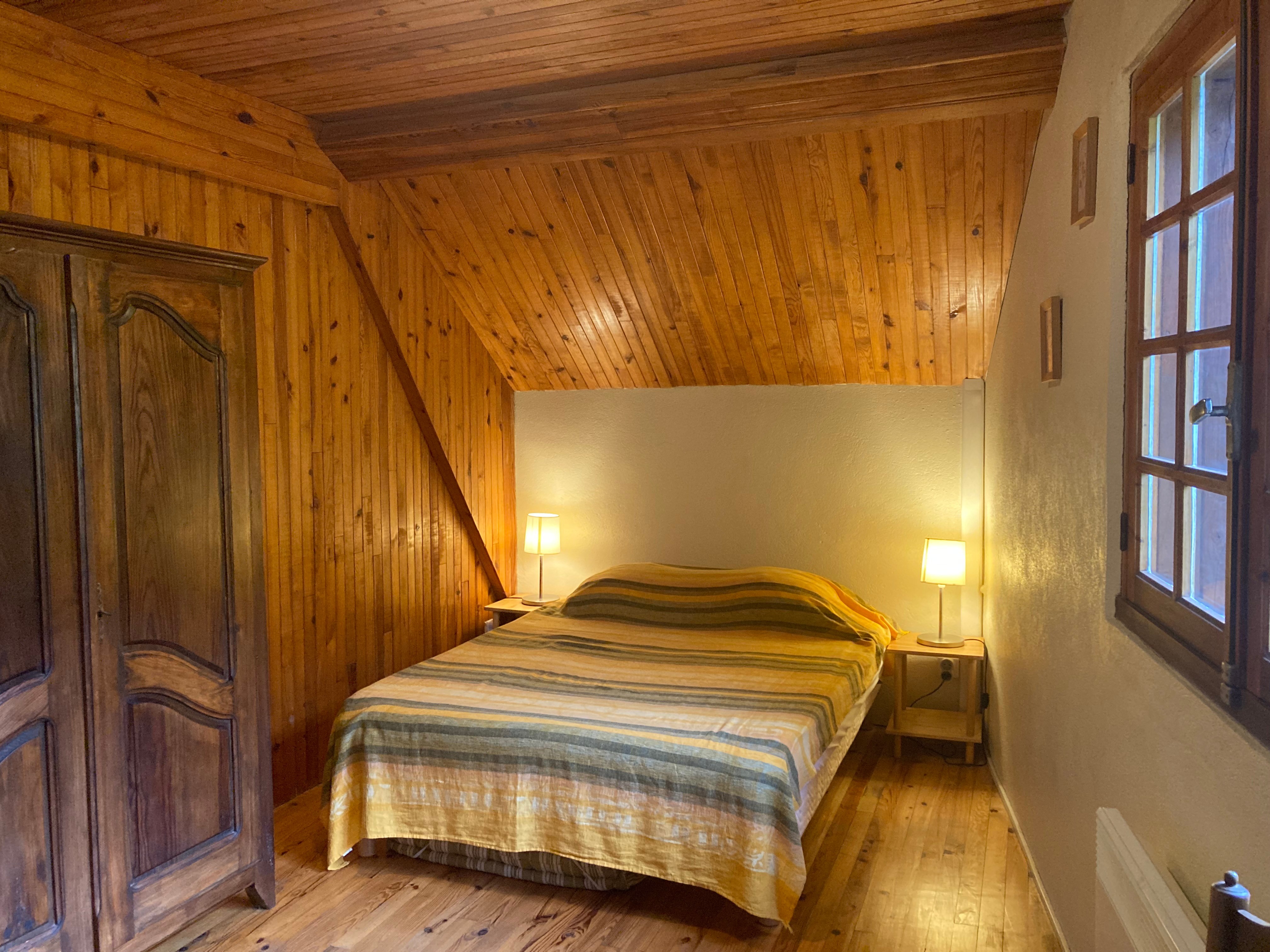 2ème chambre lit 140