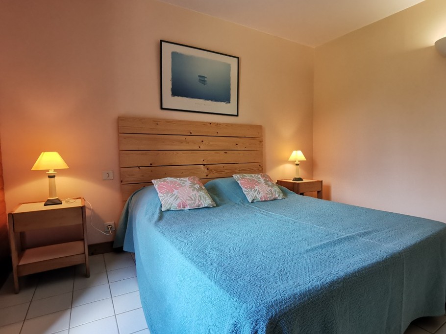 Chambre 1 avec rangement