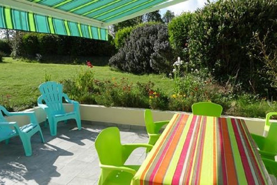 terrasse exposée devant la maison sans vis à vis