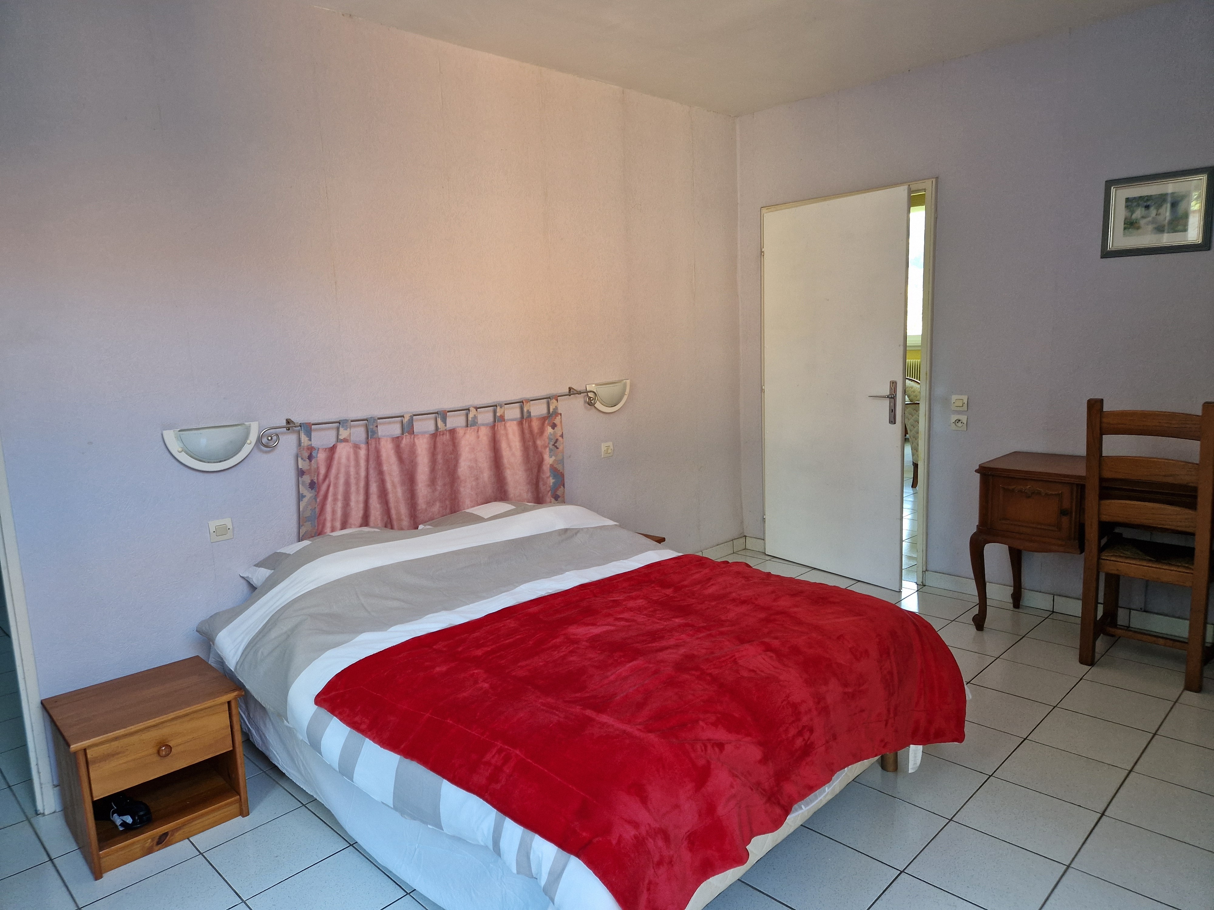 Chambre accessible PMR - Gîte de la Source